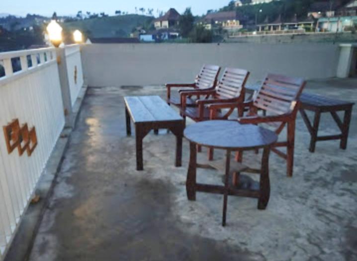 Bromo Otix Guest House Szoba fotó
