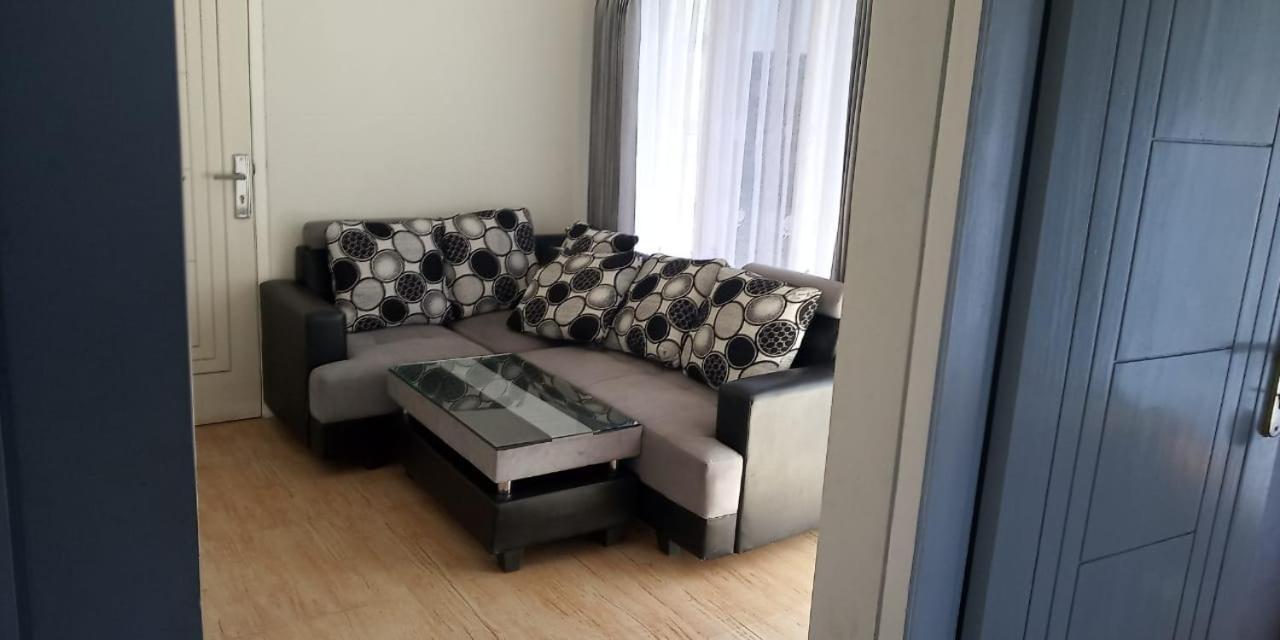Bromo Otix Guest House Szoba fotó