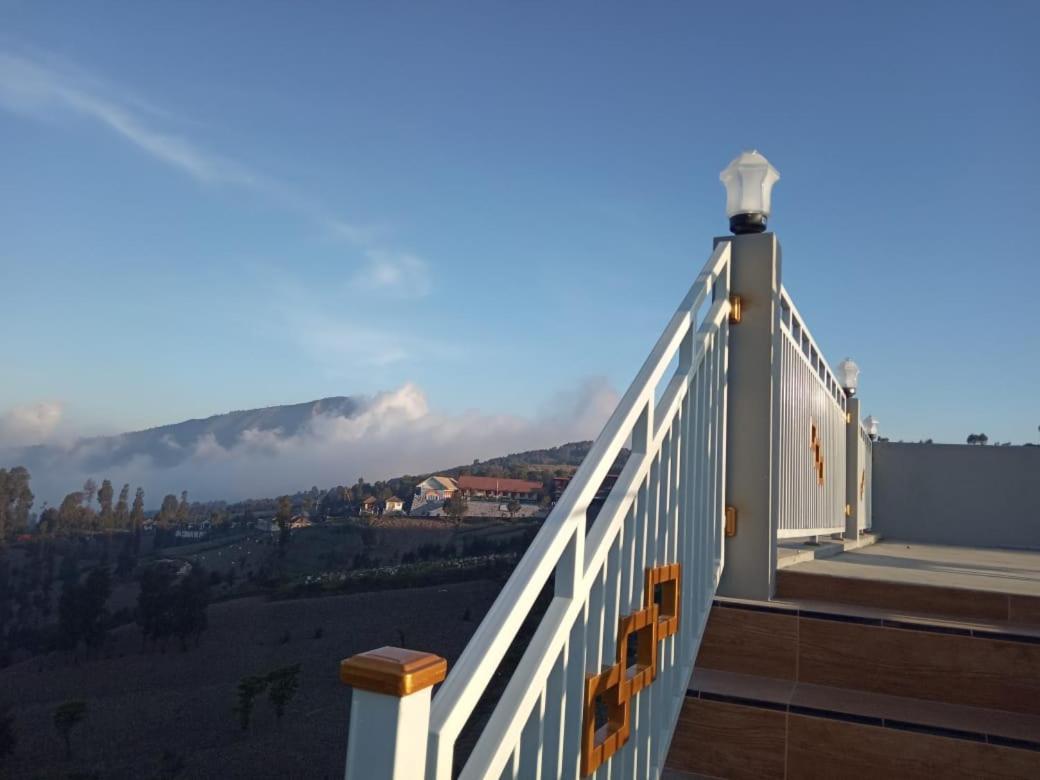 Bromo Otix Guest House Kültér fotó